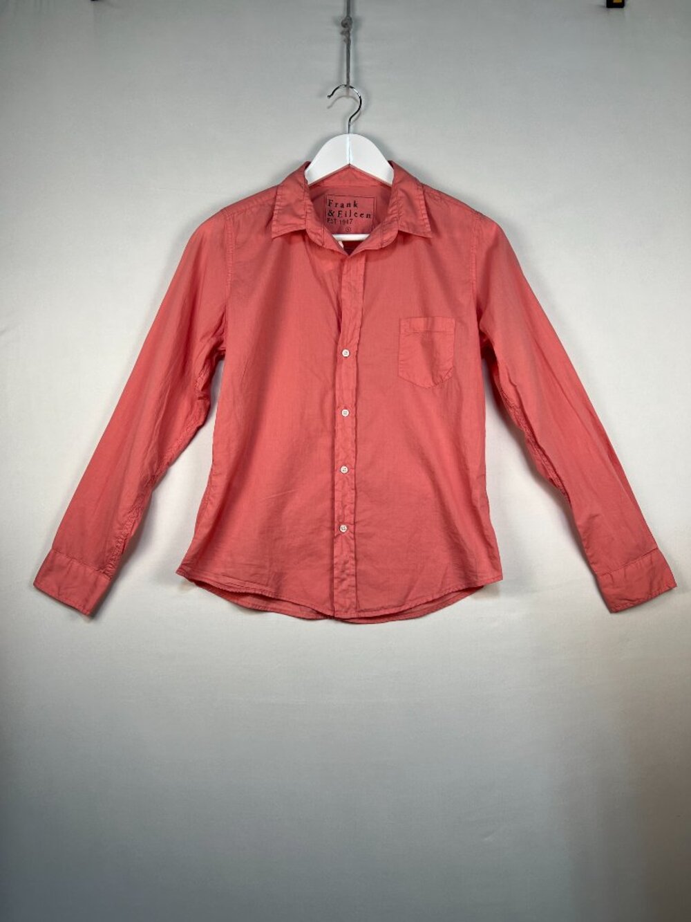 Frank & Eileen Barry Button Up Shirt Women Small Coral Pink 100% Cotton Preppy